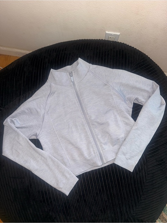 Alphalete Tops - Women’s alphalete zip up crop jacket